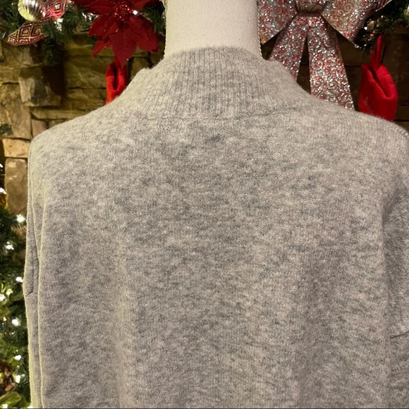 NWT Wool City Gray Drop Shoulder Balloon Sleeve Sweater Size XL - Picture 7 of 8